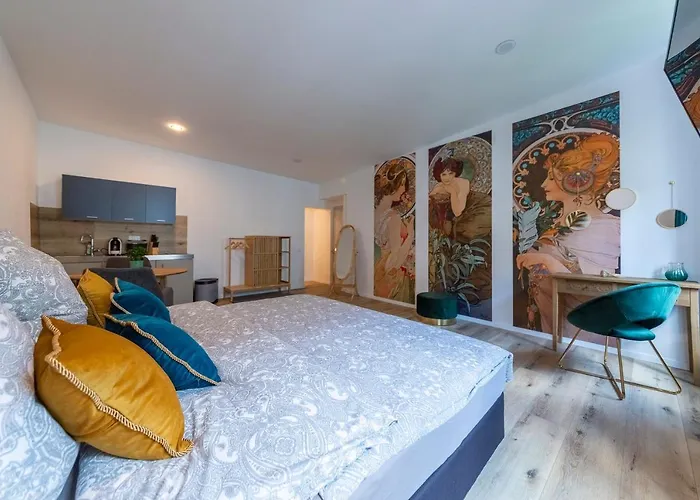 Apartment 10